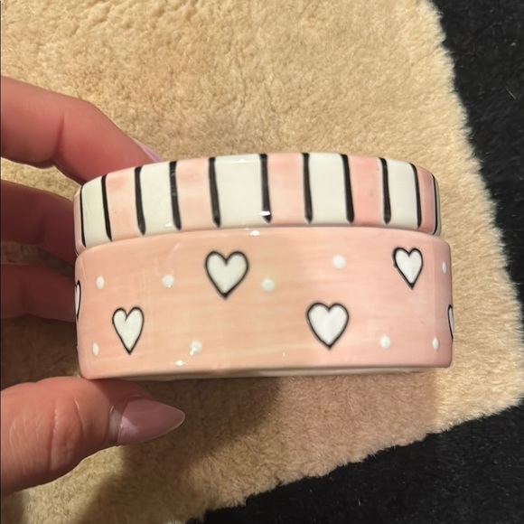 Charming Pink and White Trinket Box - Picture 3 of 4